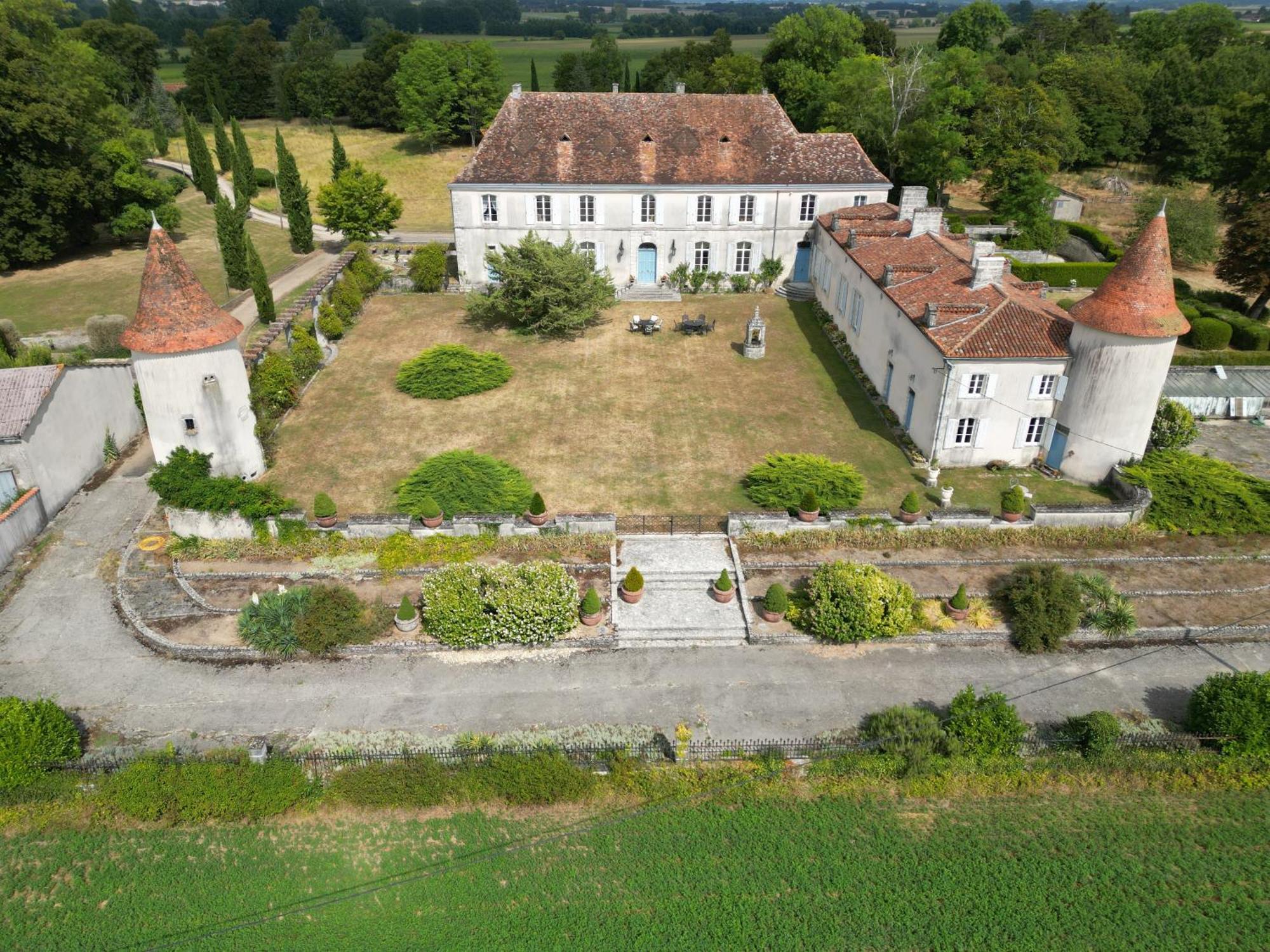 Chateau Du Bourbet Cherval Εξωτερικό φωτογραφία